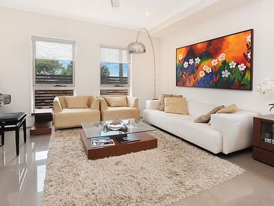 4 Park Avenue, Alderley