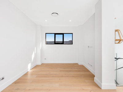 3 Law Crescent, Oran Park