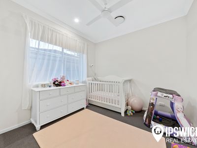 33 Chatswood Court, Deebing Heights