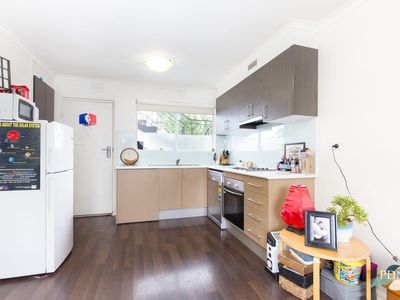 2 / 3-5 Hargreaves Crescent, Braybrook