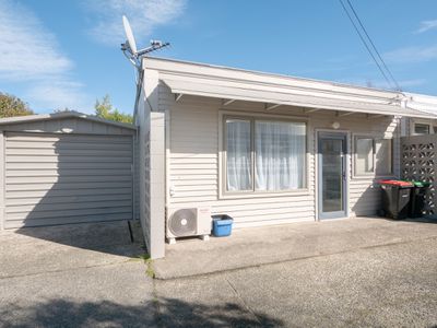 C / 28 Hargest Crescent, St Kilda