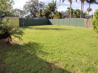 211 The Lakes Way, Forster