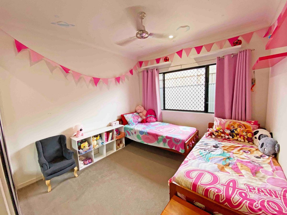 30 Gargan Lane, Atherton