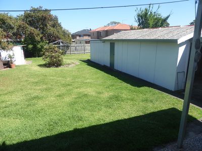19 Rowe Avenue, Lurnea