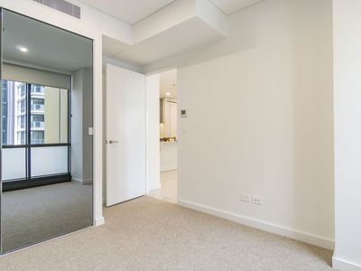 621 / 5 Finch Drive, Eastgardens