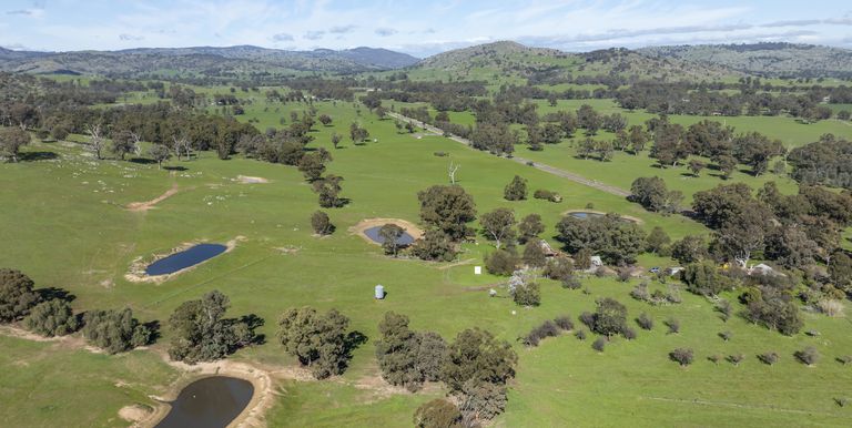 10 Dunnings Road, Balmattum