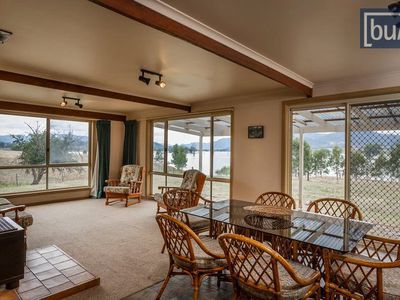Meedo - 6889 River Road, Wymah