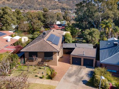 28 HALEY CRESCENT, Wodonga