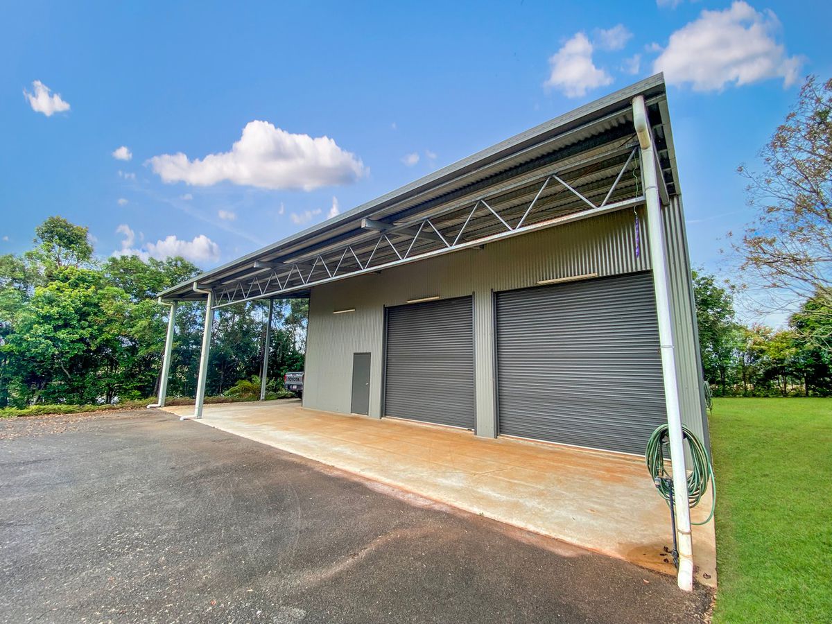 8394 Kennedy Highway, Atherton