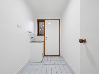 91 Hallen Close, Phillip