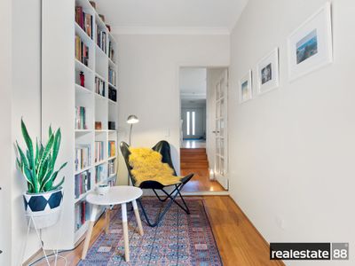 1 / 38 Comer Street, Como