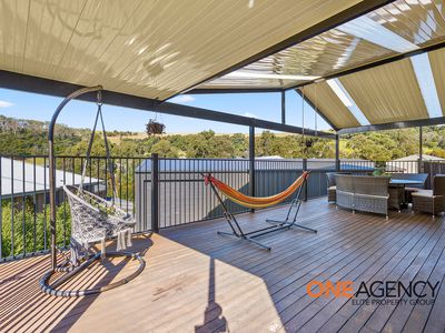 6 Bower Place, Albion Park