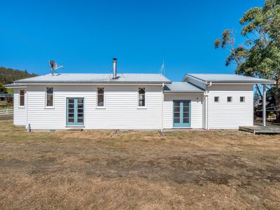 1016 Woodbridge Hill Road, Gardners Bay