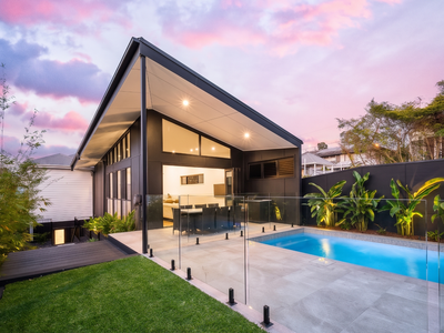 12 Bangalla Street, Auchenflower