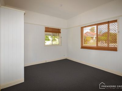18 Brisbane Road, East Ipswich