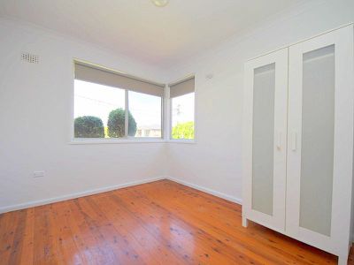 19 Lincoln Road, Georges Hall