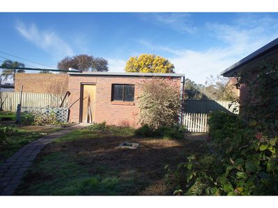 14 Burgess Street, Horsham