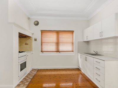 42 Greenacre Road, Wollongong