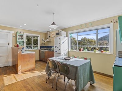 16 Ingram Street, South Hobart