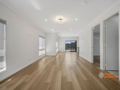 89 Keith Bain Crest, Whitlam