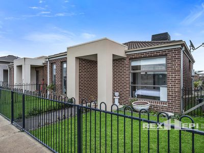 7 Coberley Way, Cranbourne North