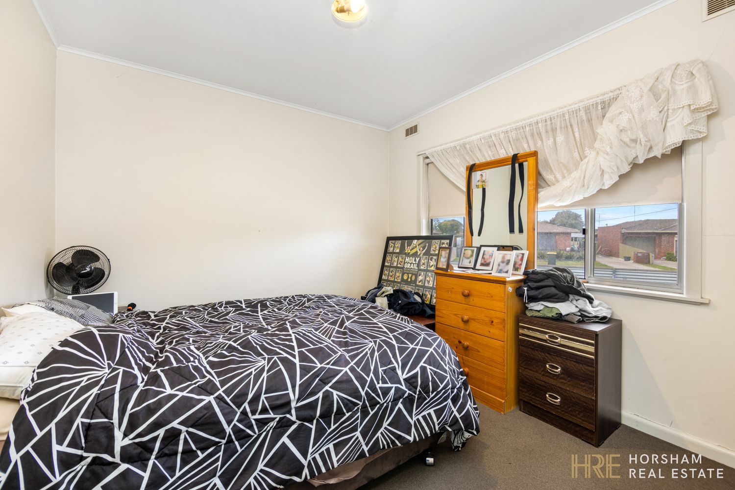 1 4 / 9 Burgess Street, Horsham