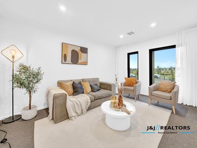 14 Ambassador Circuit, Cranbourne South