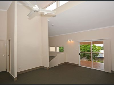 2 / 184 Torquay Road, Scarness