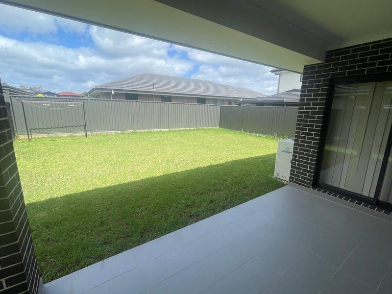 12 Firewheel Circuit, Gregory Hills
