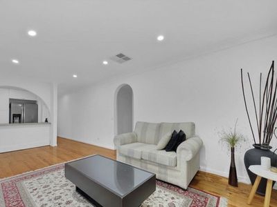 8 Dalray Close, Mill Park