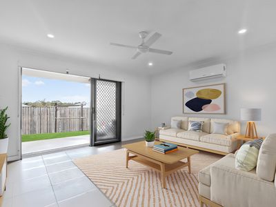 92 Lapwing Crescent, Bellbird Park