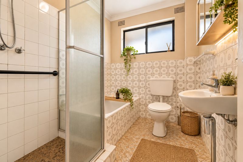 6 / 11 Gibbons Street, Auburn