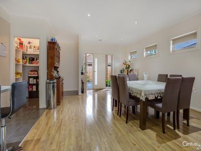 26A Robinson Crescent, Hampton Park