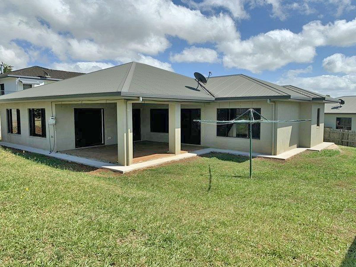40 Storer St, Atherton