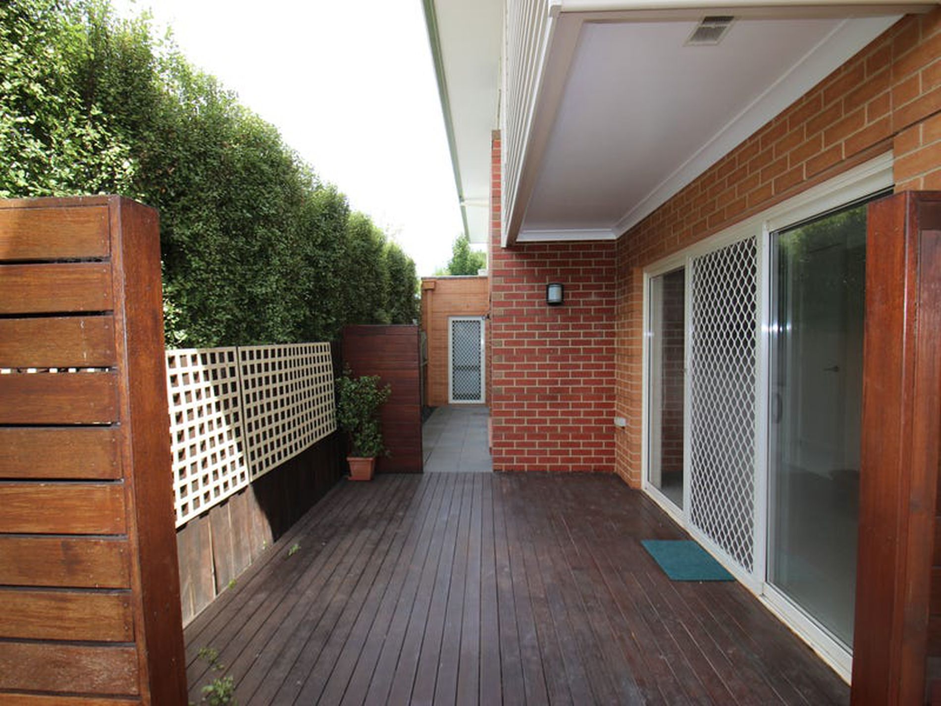 1 / 27 Roxby Street, Manifold Heights