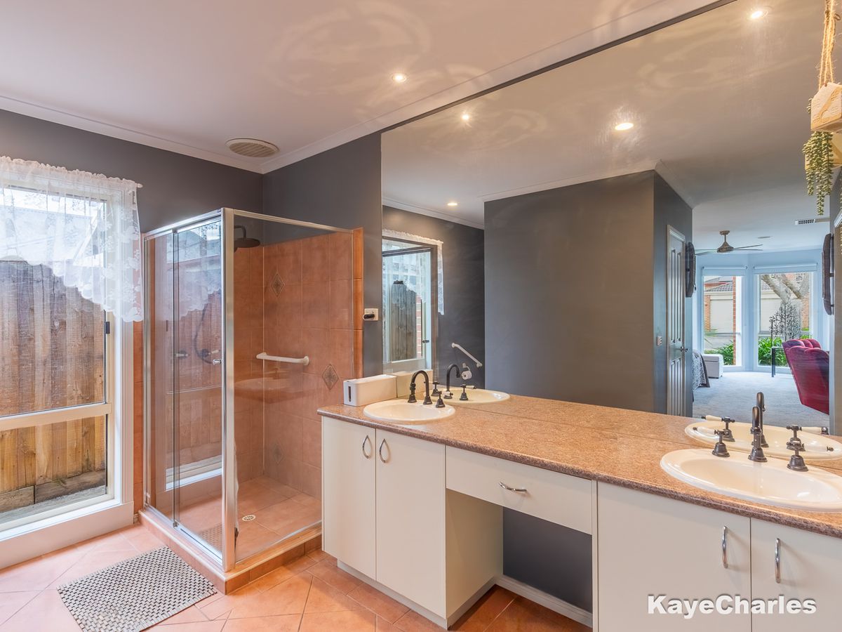 19 Lakeview Terrace, Beaconsfield