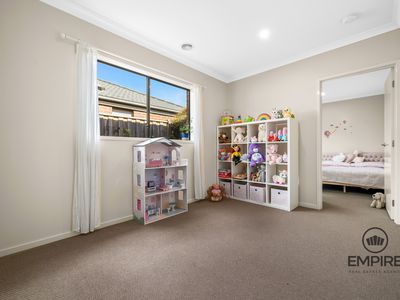 52 Simmental Drive, Clyde North