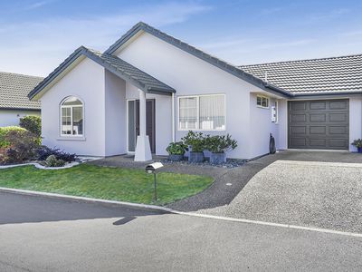 60 / 16 Rototuna Road, Flagstaff