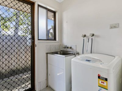 3 / 77 Poinciana Avenue, Tewantin
