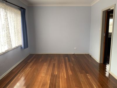 1 Kotari Parade, Lake Illawarra