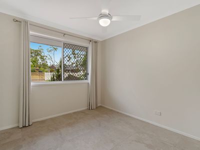 40 Kingaroy Avenue, Helensvale