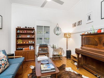 4 Clifford Street, South Golden Beach