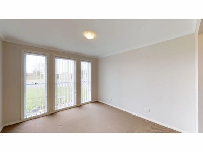 13 Thornett Place, Dubbo