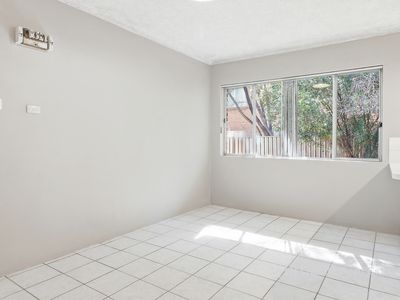 4 / 20 Bringelly Road , Kingswood