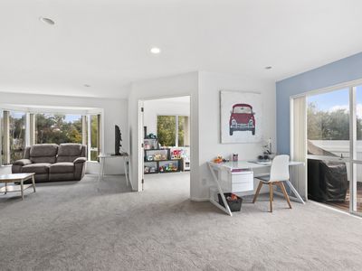 35 Rifleman Rise, Unsworth Heights