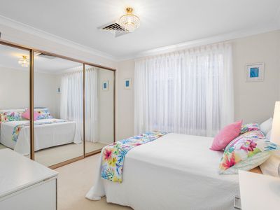 7 King George Parade, Forster