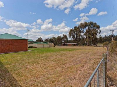 2 Holmes Road, Huntly