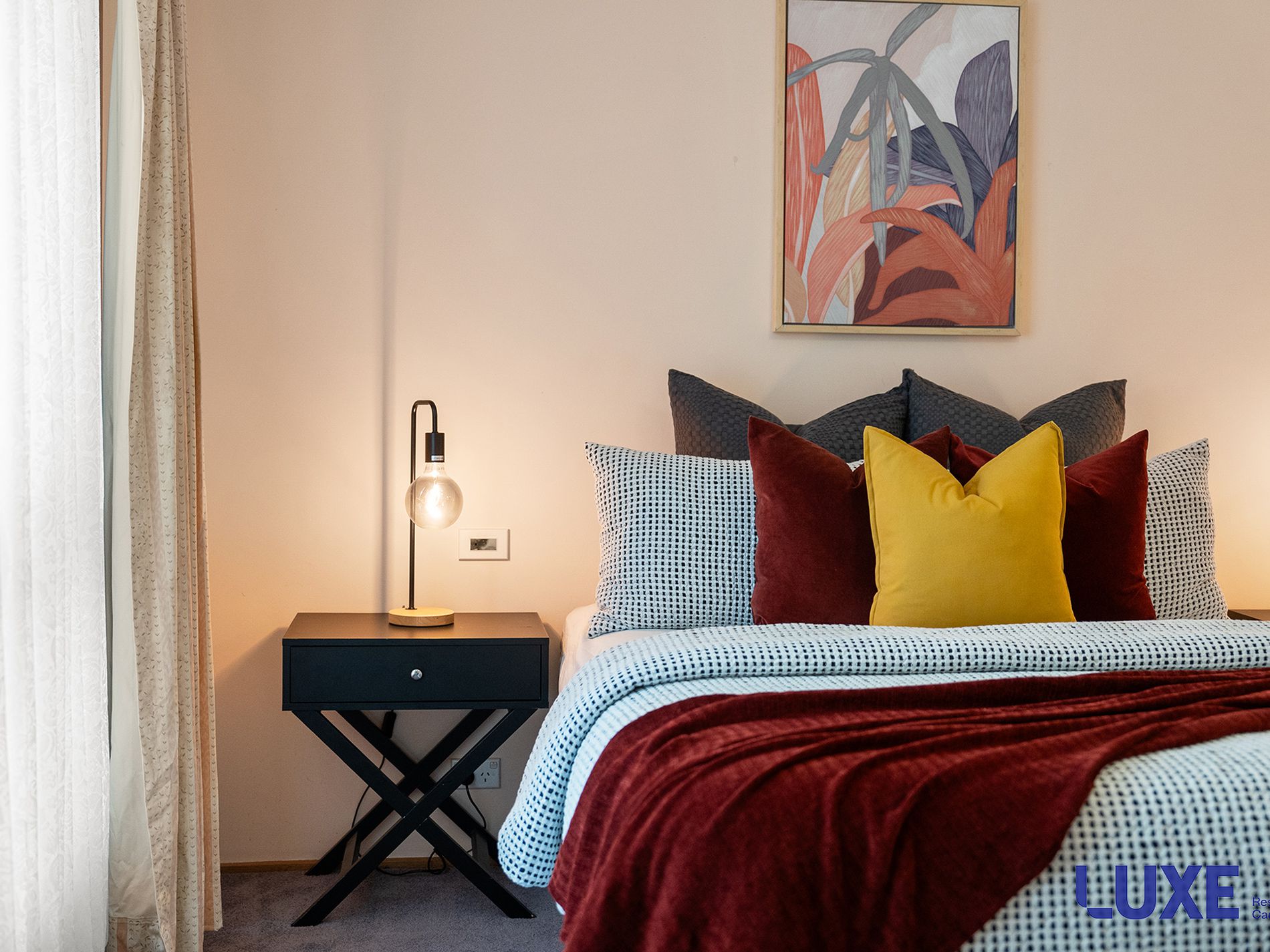 16 Gratton Place , Isaacs