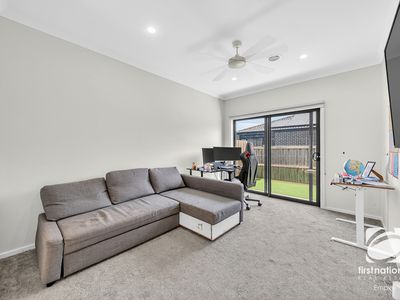 12 Orlov Street , Aintree