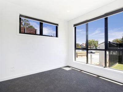 2 / 25 Kenilworth Street, Reservoir